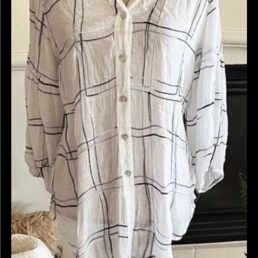 Anthropologie Fig and Flower Ivory Blouse with Charcoal Lines. Size Small